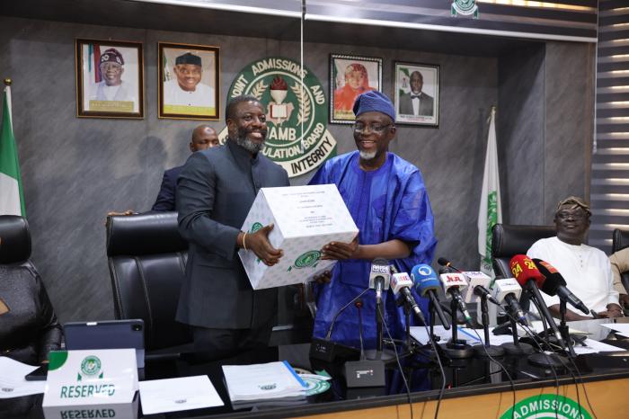 After 10 Years Prof Oloyede Hands Over as JAMB Registrar