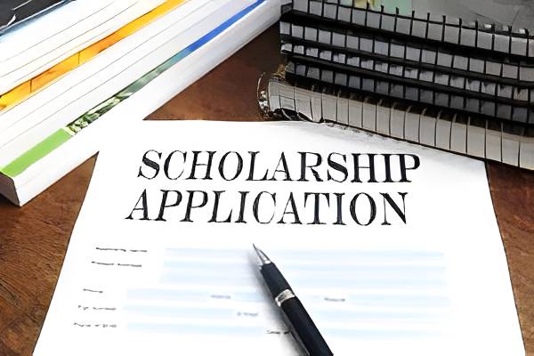 2027 University of Edinburgh E5 PhD Scholarship in the UK